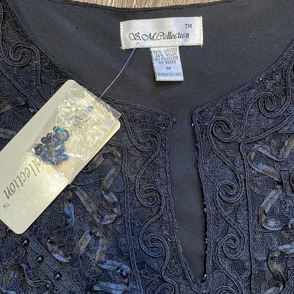 S.M. Collection Lace and Bead Top - Picture 4 of 9